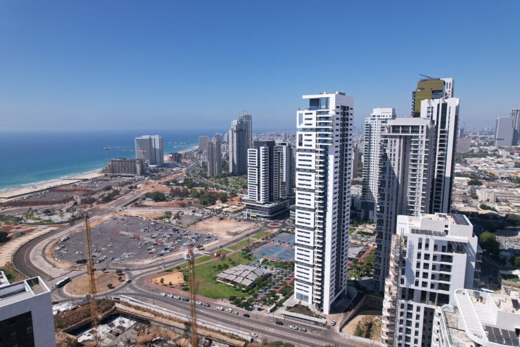צילום אווירי של דוידסון בפארק הים, בת ים